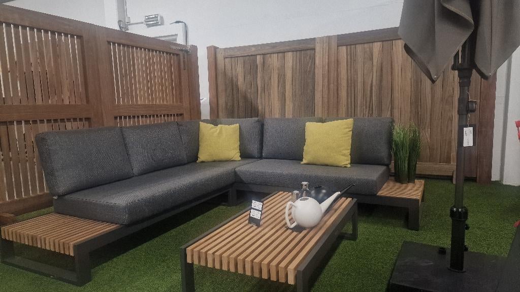 Set 4SO Kyoto - réduction dans la salle d'exposition -50 %, Jardin & Terrasse, Ensembles de jardin, Neuf, Table d'appoint, 8 places