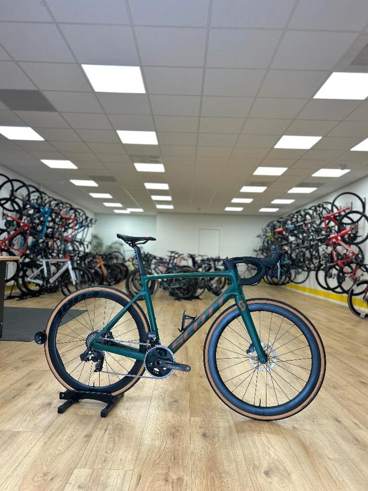 Scott Addict RC AXS Carbon Racefiets, Sport en Fitness, Wielrennen, Zo goed als nieuw, Ophalen of Verzenden