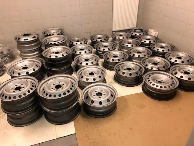 Reservewielen en stalen velgen bestelwagens., Auto-onderdelen, Banden en Velgen, Velg(en), Zomerbanden, 16 inch, 225 mm, Bestelwagen