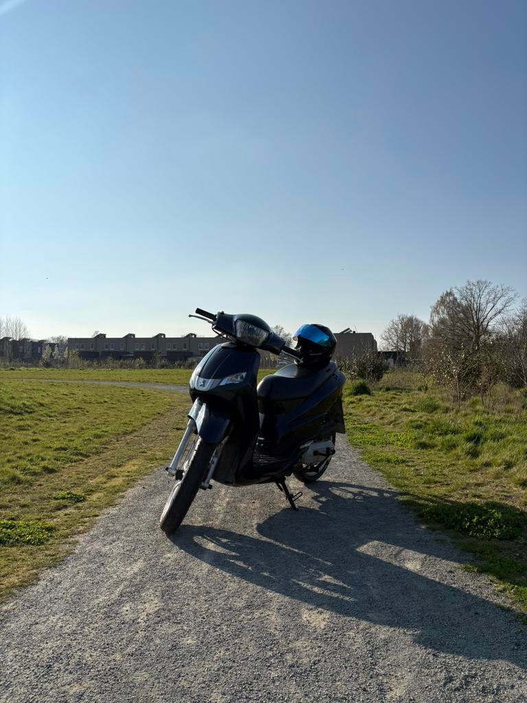 Peugeot Tweet 2016 – 4T injectie – topstaat, Fietsen en Brommers, Brommers | Crossbrommers, Gebruikt, Overige merken, Ophalen