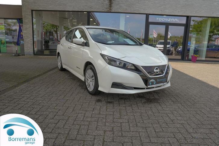 Nissan Leaf 40KWH SOH 91.3% BUSINESS Navi/Blind Spot/Lane k, Auto's, Nissan, Bedrijf, Leaf, ABS, Airbags, Airconditioning, Bluetooth