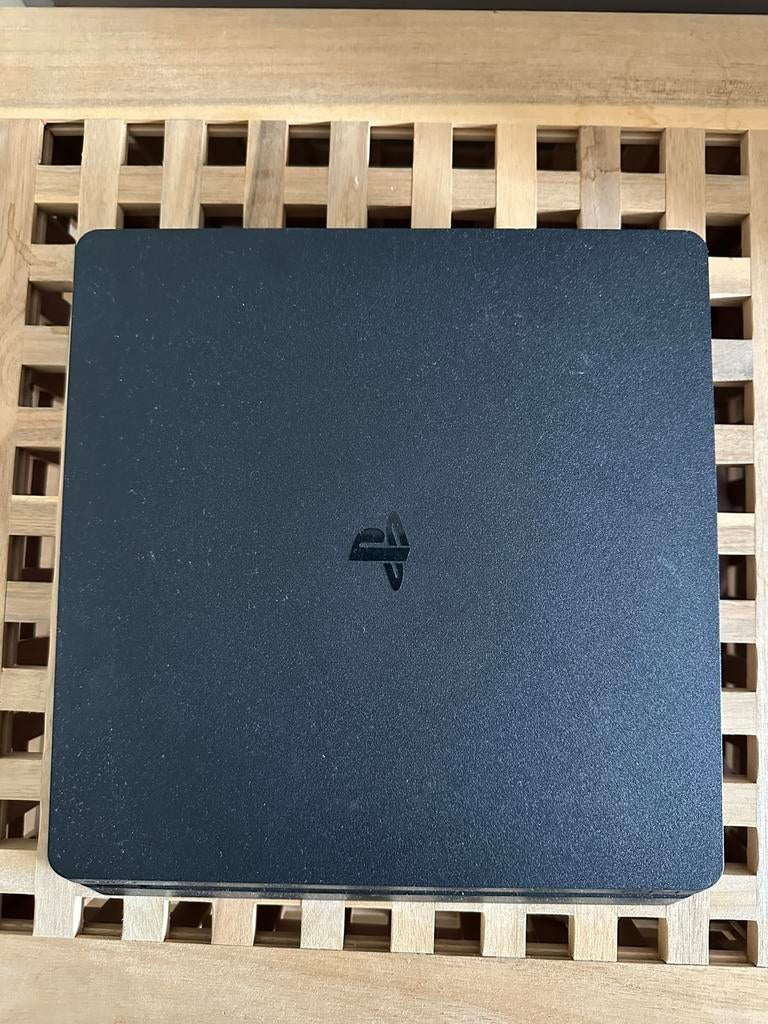 Playstation 4 Slim, 500GB, zonder controllers, Consoles de jeu & Jeux vidéo, 500 GB, Sans contrôleur, Comme neuf, Enlèvement