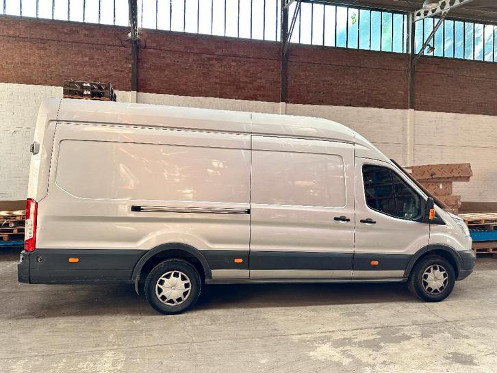 Ford Transit L3H2 12m3 -- 2.0 TDCi Euro 6 -- 122.000 km, Autos, Ford, Entreprise, Transit, ABS, Airbags, Air conditionné, Bluetooth