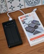 Powerbank solaire avec chargeurs iPhone Samsung intégrés, Enlèvement ou Envoi