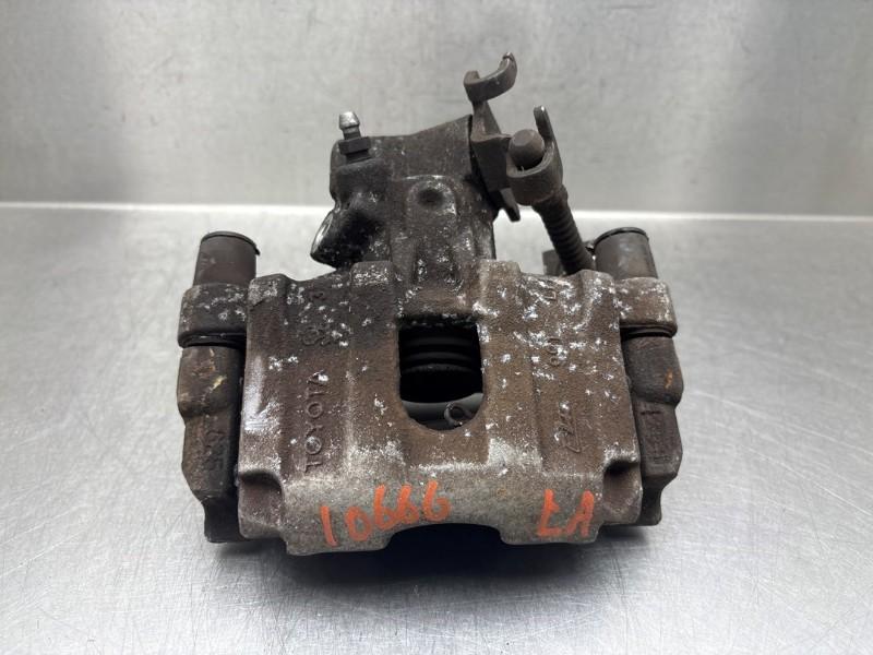 ETRIER DE FREIN ARRIÈRE GAUCHE ABS Toyota Yaris III (P13), Utilisé, Toyota