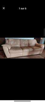 Divan tout cuir, Enlèvement, Bois