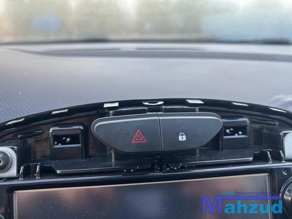 RENAULT CLIO 4 Alarmlicht deur vergrendling schakelaar 2012-, Auto-onderdelen, Renault Group, Gebruikt, Contact.group@renault.com