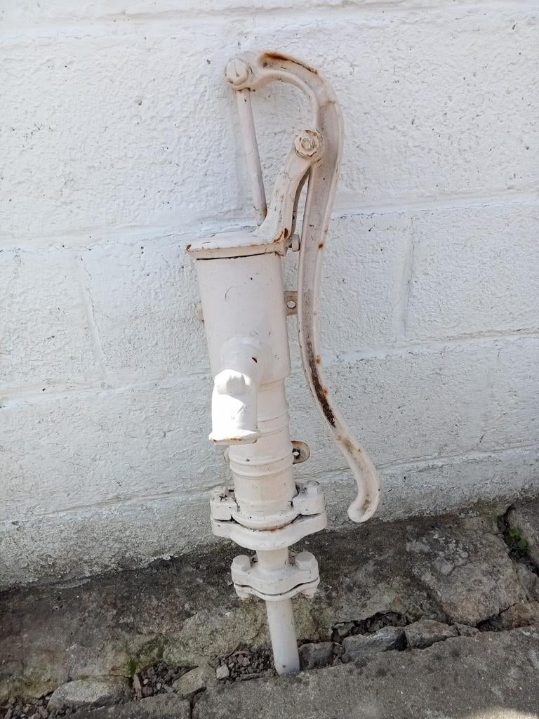 Ancienne pompe à eau, Jardin & Terrasse, Pompes à eau, Enlèvement