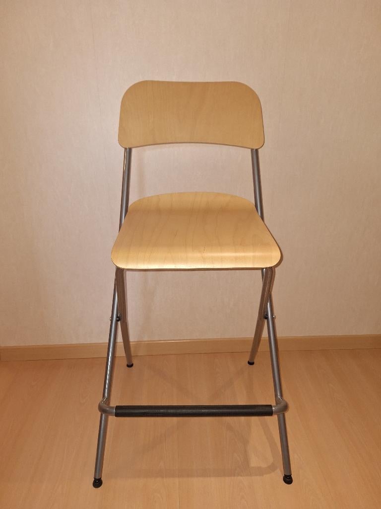 barkruk opklapbaar in beuk, Ophalen, Met voetsteun, Zo goed als nieuw, Hout