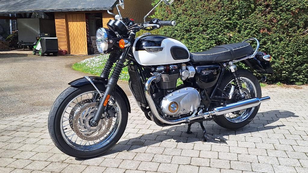TRIUMPH Bonneville T120 2017, Motoren, 2 cilinders, Nieuw, Particulier, Meer dan 35 kW