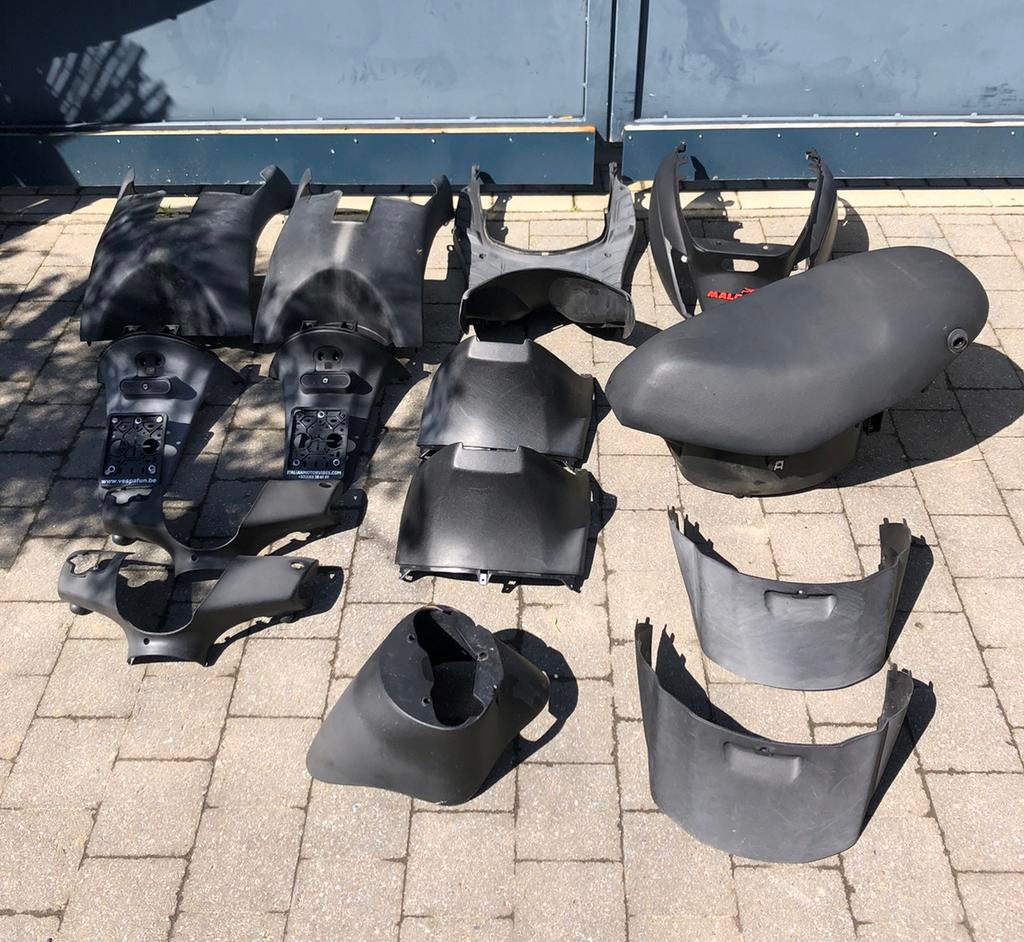 Piaggio zip kappen+zadel, Fietsen en Brommers, Ophalen, Gebruikt, Zadel, Piaggio