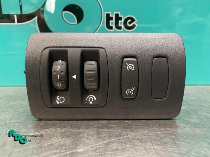 Commutateur phare hauteur réglable d'un Renault Clio (Clio, Autos : Pièces & Accessoires, Tableau de bord & Interrupteurs, Renault