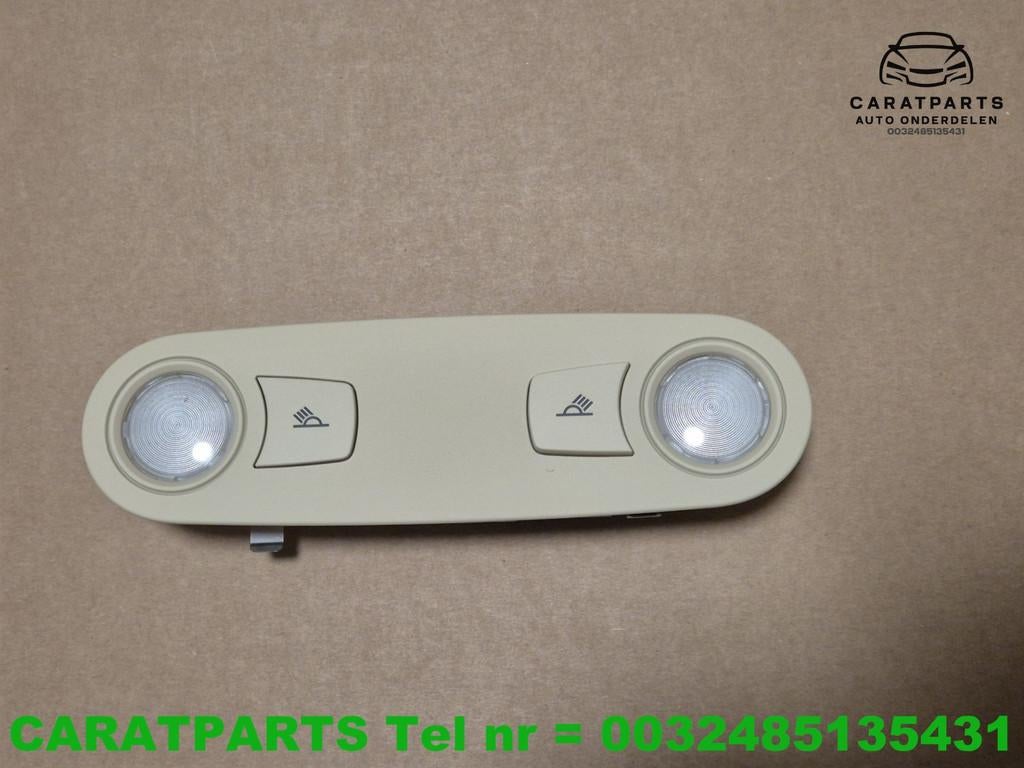 8T0947111B Lampe de lecture Audi A5 clairage int rieur A4 Q5, AUDI AG, Auto-Union-Strasse 1
85045  Ingolstadt, DE, Audi, Utilisé