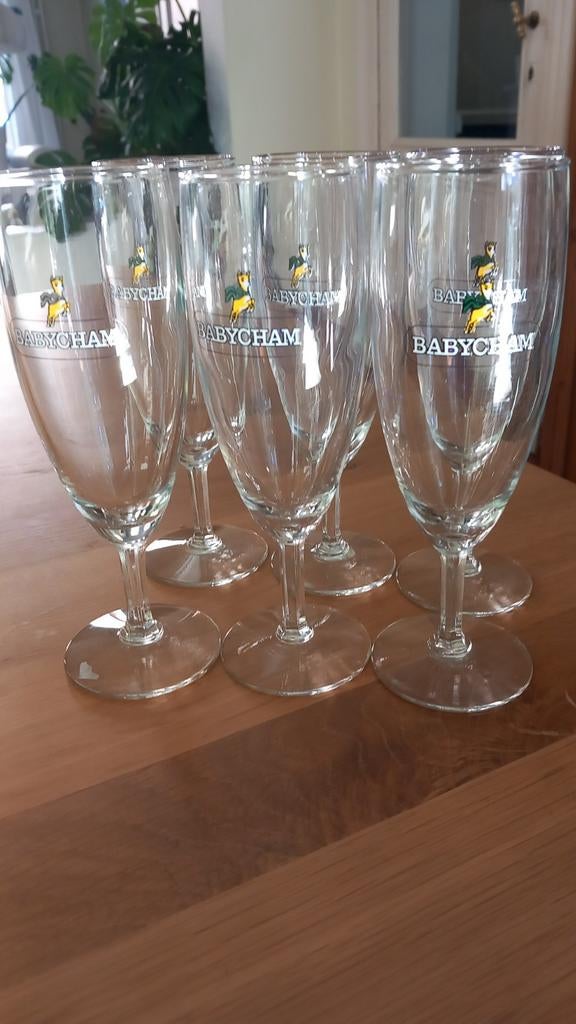 Babycham glazen, Enlèvement