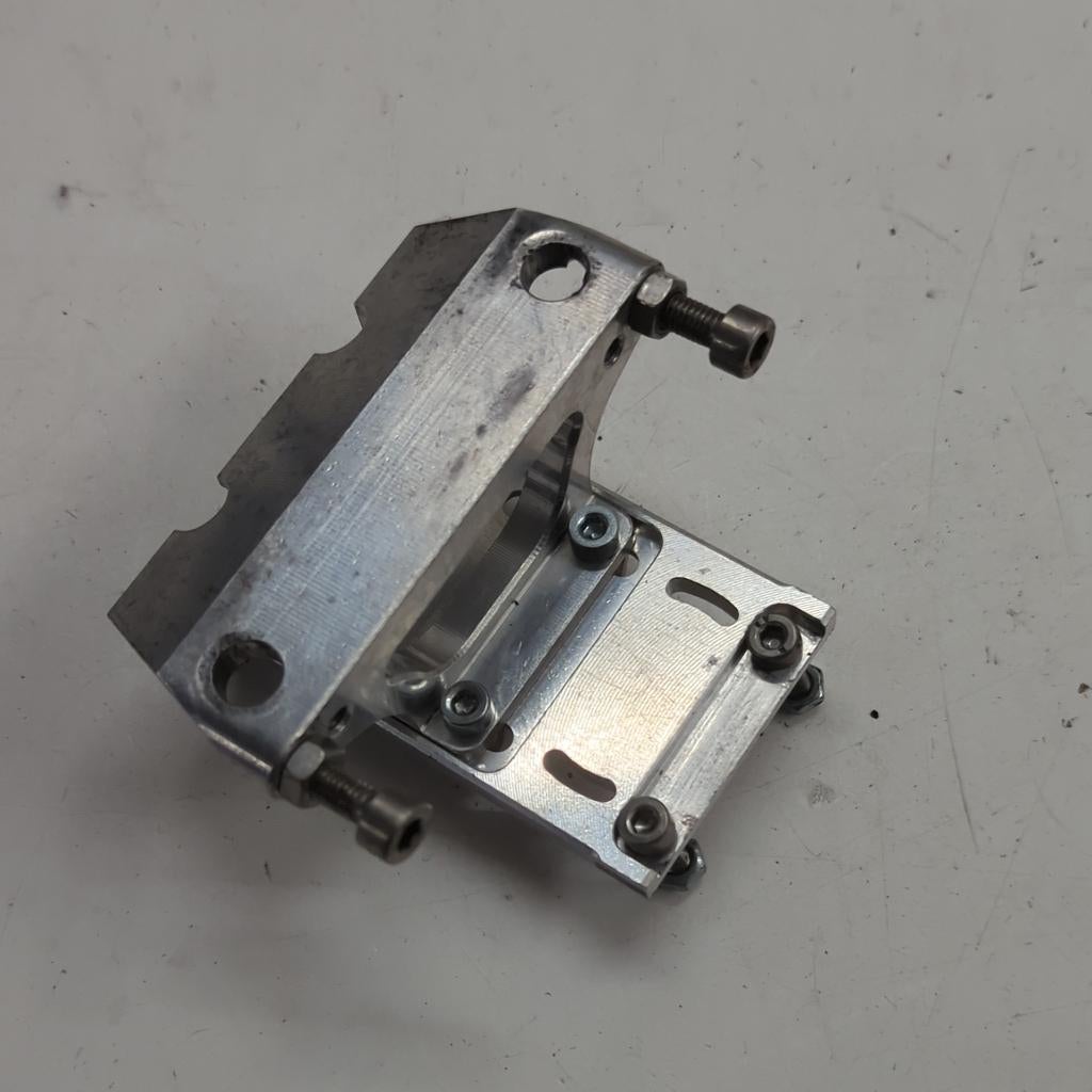 Aluminium shocktower + plaat voor FG Baja 2wd (1e generatie), Hobby & Loisirs créatifs, Modélisme | Radiocommandé & Téléguidé | Voitures