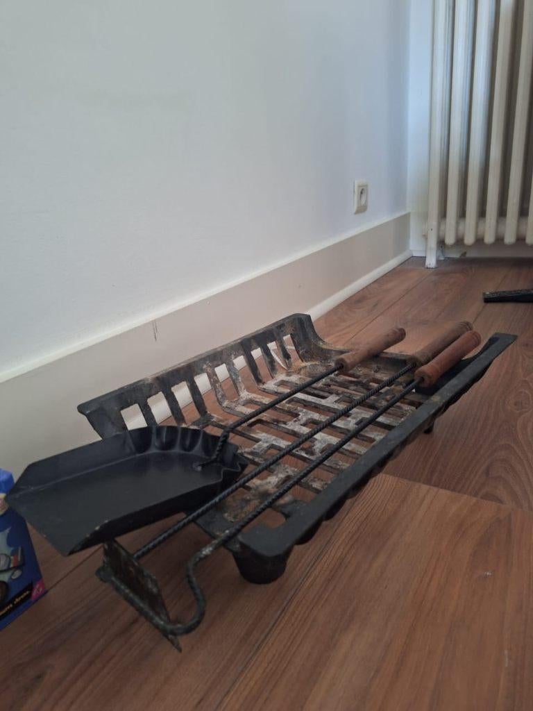 Repose buche cheminée en fonte et accessoires, Enlèvement, Comme neuf, Insert