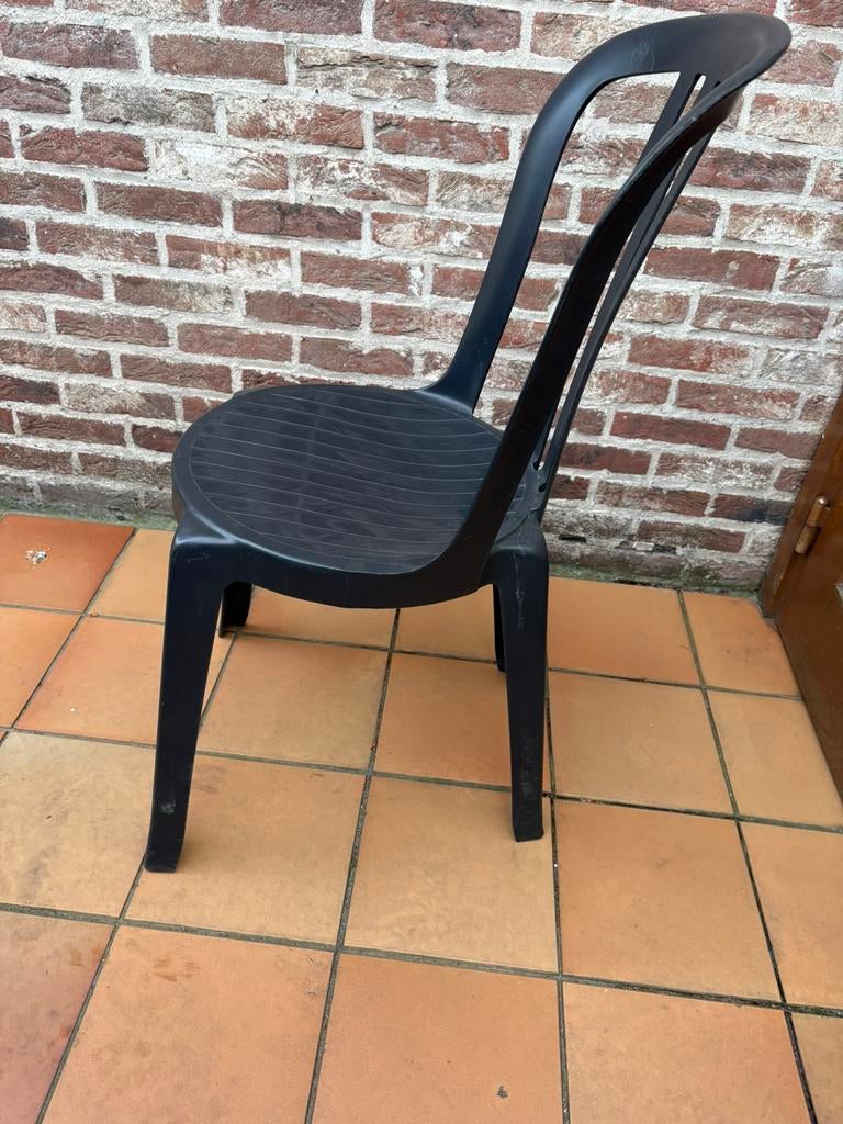 stapelbaar stoelen 120 stuks - 6€ stuk, Ophalen, Zo goed als nieuw, Zwart