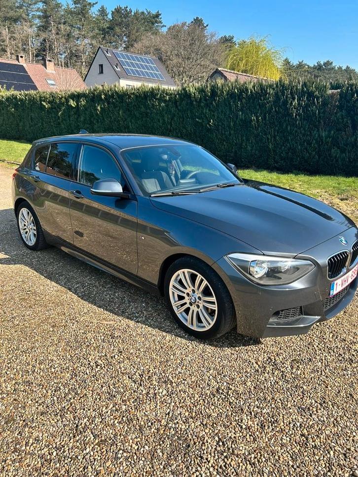 Bmw 118d, Auto's, BMW, 1 Reeks, Trekhaak, Diesel, Euro 5, 5 deurs, Handgeschakeld, Zilver of Grijs, Zwart, Alcantara, Achterwielaandrijving