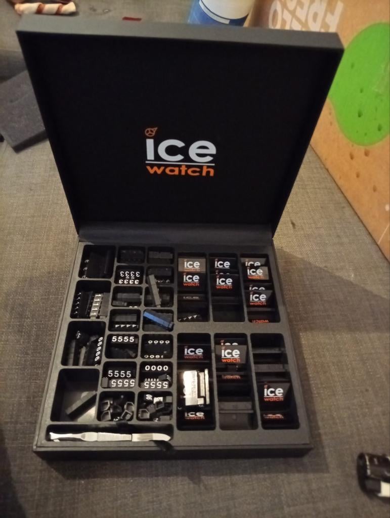 Boîte manuelle, Bijoux, Sacs & Beauté, Montres | Hommes, Enlèvement ou Envoi