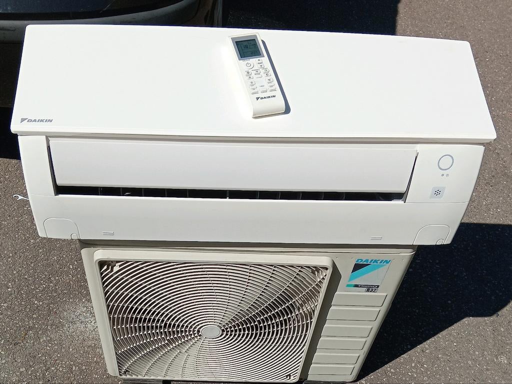 Airco split unit daikin 2.5 kw R32 Koelen&verwarmen A+++, Electroménager, Climatiseurs, Enlèvement ou Envoi, Comme neuf, Refroidissement et Déshumidification