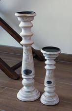 RIVERDALE lot de 2 bougeoirs piliers bois cérusé blanc, Huis en Inrichting, Ophalen of Verzenden, Wit, Hout