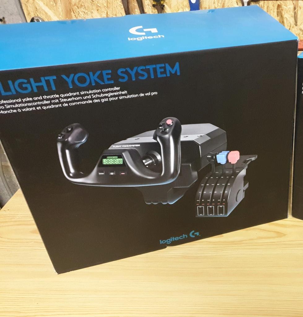 Yoke Logitech ️ -vluchtsimulator, Games en Spelcomputers, Ophalen