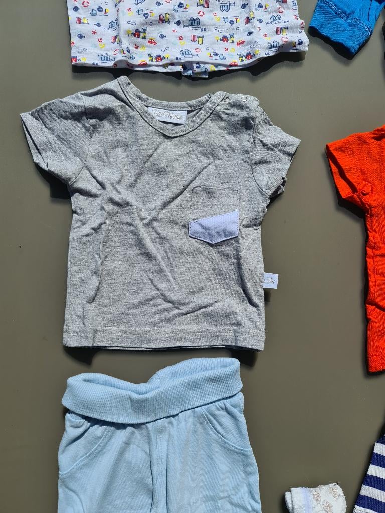 grijze t-shirt Petit Mouton 3m 62cm, Kinderen en Baby's, Babykleding | Maat 62, Ophalen, Zo goed als nieuw