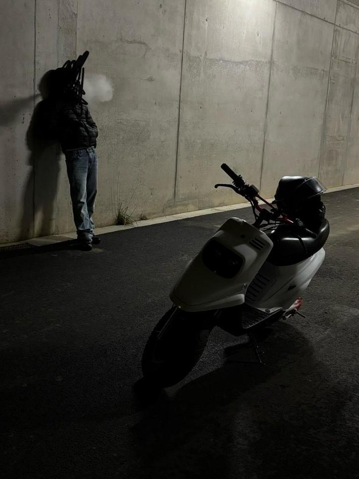 MBK Booster 70cc, Fietsen en Brommers, Brommers | Overige merken, Zo goed als nieuw, Klasse B (45 km/u), Ophalen