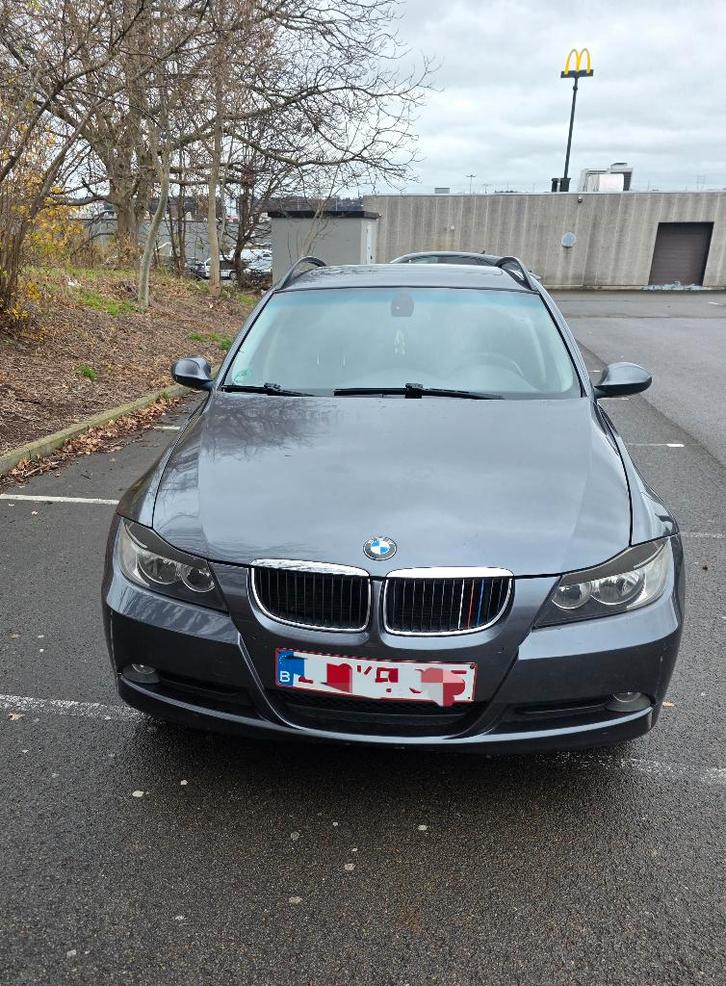 A VENDRE BMW PRETE A IMMATRICULER, Autos, BMW, Particulier, Série 3, ABS, Airbags, Air conditionné, Alarme, Ordinateur de bord
