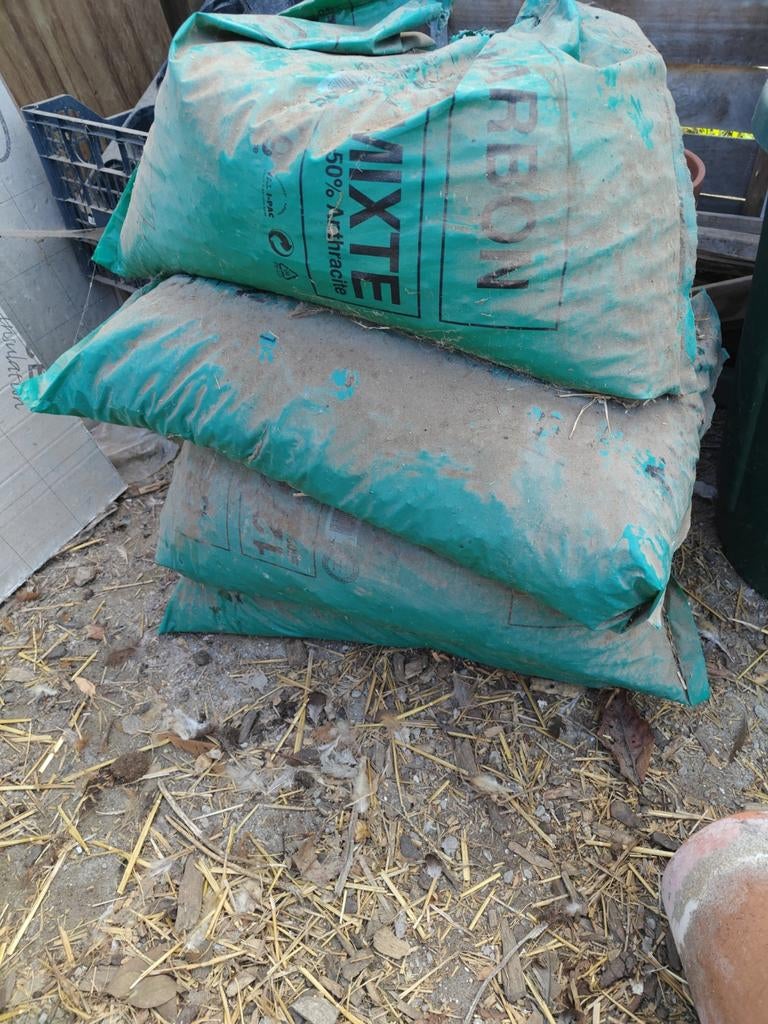 4 zakken kollen, Tuin en Terras, Zand, Ophalen