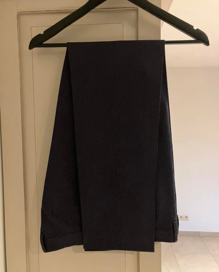 Pantalon habillé Essentiel Large, Enlèvement ou Envoi, Comme neuf, Taille 48/50 (M)