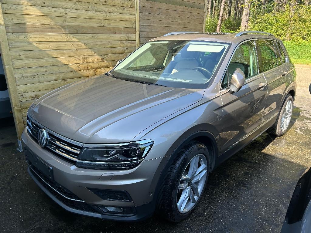 VW Tiguan 2.0TDI 150pk Highline Aut, Euro 6, Beige, Leder, Overige kleuren