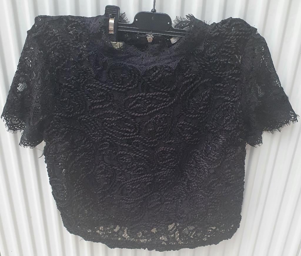 2 korte truitjes zwart en bordeaux maat S van Zara trafalic, Kleding | Dames, Blouses en Tunieken, Ophalen of Verzenden, Maat 36 (S)