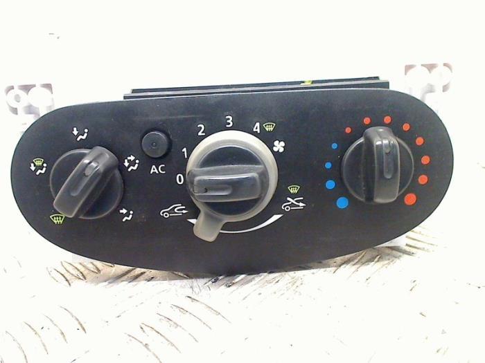 Kachel Bedieningspaneel van een Dacia Logan, Dacia, Gebruikt, -, -