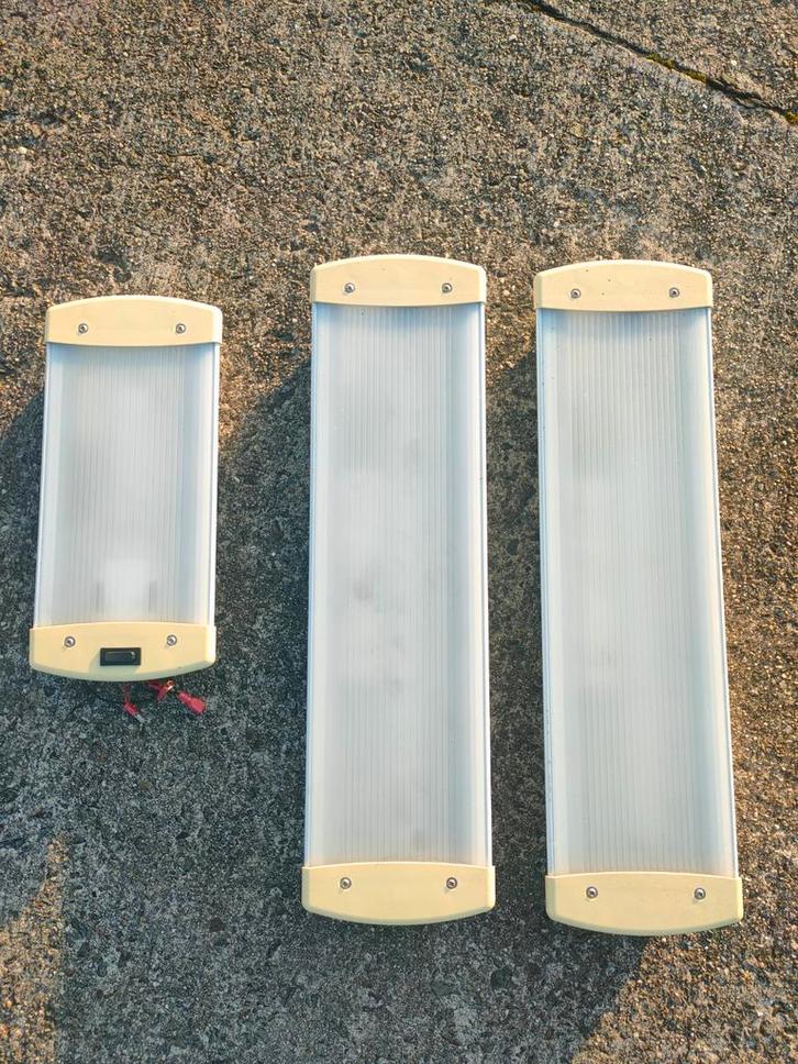 Verlichting 12 volt TL ambulance, Autos : Pièces & Accessoires, Éclairage, Enlèvement