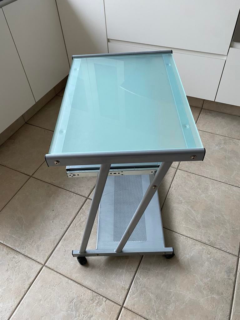 Computer tafel, Ophalen, Zo goed als nieuw