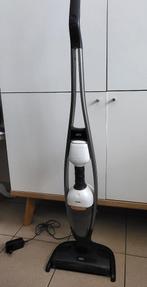 Steelstofzuiger / kruimeldief, Elektronische apparatuur, Stofzuigers, Ophalen, Zo goed als nieuw, Reservoir, Stofzuiger