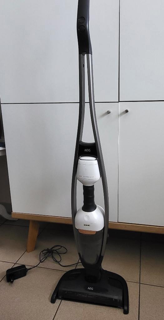 Steelstofzuiger / kruimeldief, Elektronische apparatuur, Stofzuigers, Zo goed als nieuw, Stofzuiger, Reservoir, Ophalen