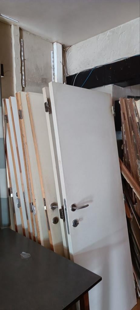 Lot binnnendeuren, Ophalen