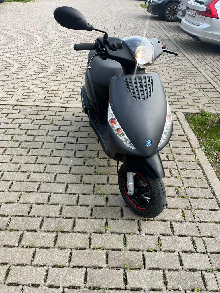 Piaggio zip 2024 a klasse, Vélos & Vélomoteurs, Scooters | Piaggio, Comme neuf, Zip, Classe A (25 km/h), Essence, Enlèvement