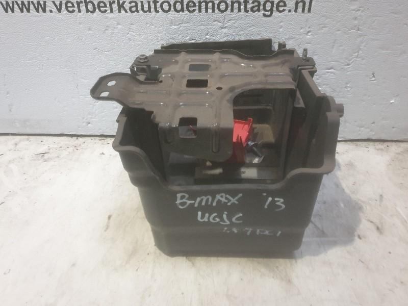 BAC A BATTERIE Ford B-Max (JK8) (01-2012/-) (8v21-10723-bd), Utilisé, Ford