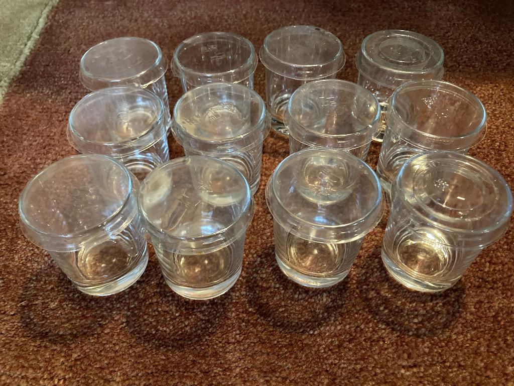 12 glazen aperitief- of dessertglaasjes, Maison & Meubles, Cuisine | Vaisselle, Enlèvement ou Envoi, Comme neuf, Verre, Autres types