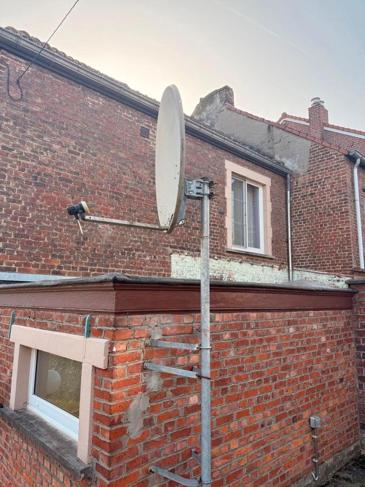 Gratis schotelantenne, Audio, Tv en Foto, Schotelantennes, Gebruikt, (Schotel)antenne, Overige merken, Ophalen