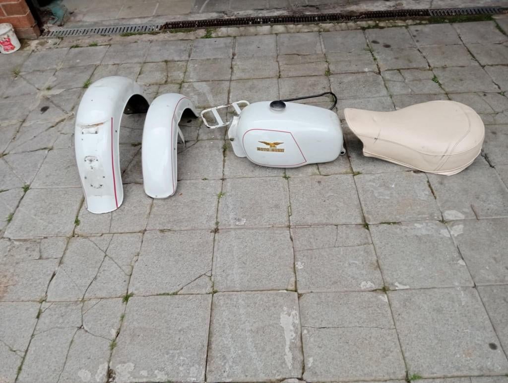 Pieces guzzi V7 700 le mans 1000, Motos, Pièces | Oldtimers & Ancêtres, Enlèvement