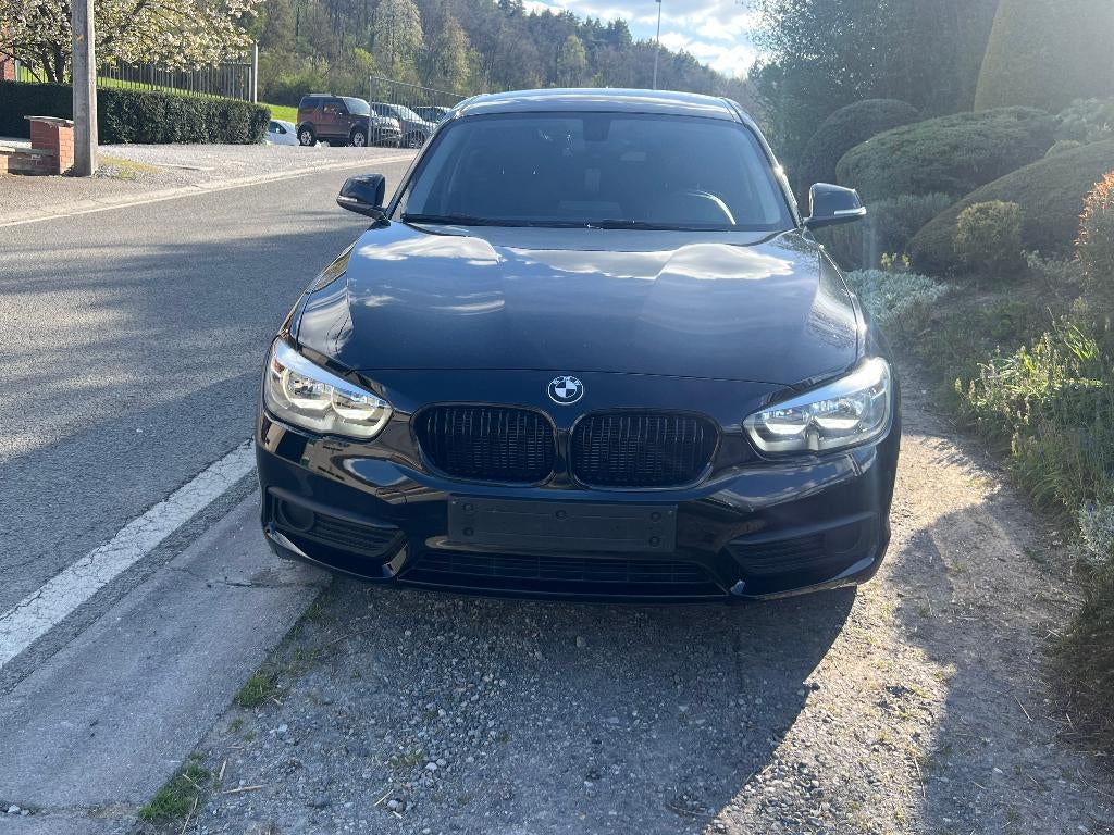 bmw116i, Auto's, BMW, Voorwielaandrijving, Zwart, Bedrijf, 3 cilinders