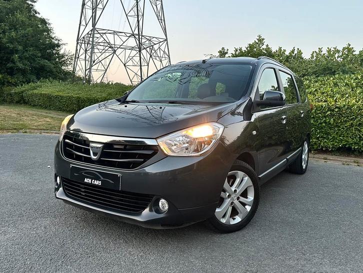 Dacia Lodgy 1.2 Benzine 2016 €6b 130,00km Airco GPS Bluetoot, Auto's, Dacia, Bedrijf, Te koop, Lodgy, ABS, Adaptieve lichten, Airbags