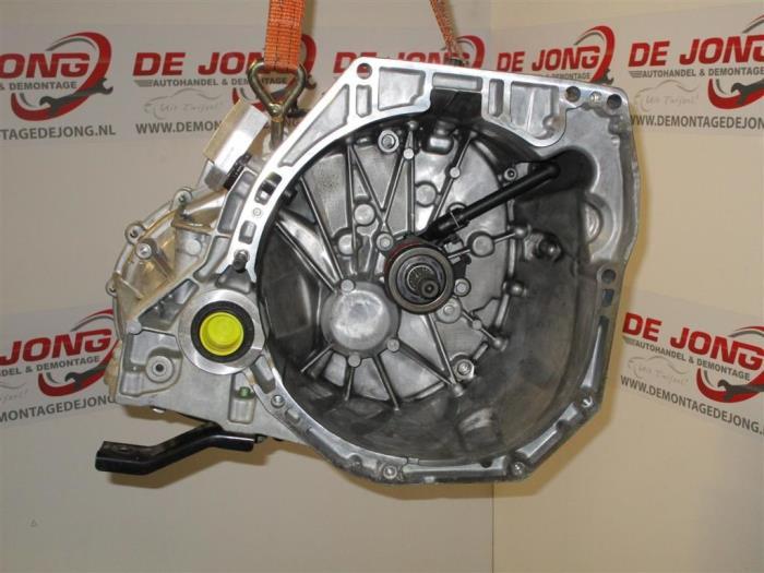 Versnellingsbak van een Nissan Pulsar, 12 maanden garantie, -, -, Nieuw