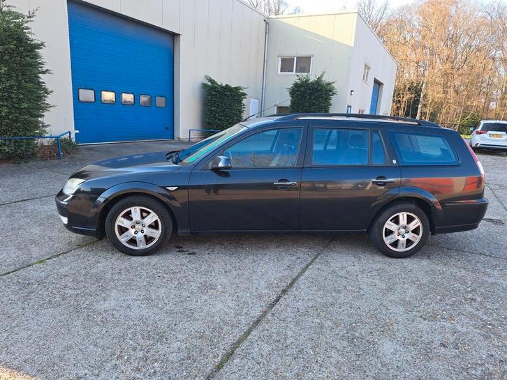 Ford Mondeo 2.0 tdci Ghia, Autos, Ford, Particulier, Mondeo, ABS, Airbags, Air conditionné, Bluetooth, Ordinateur de bord, Verrouillage central