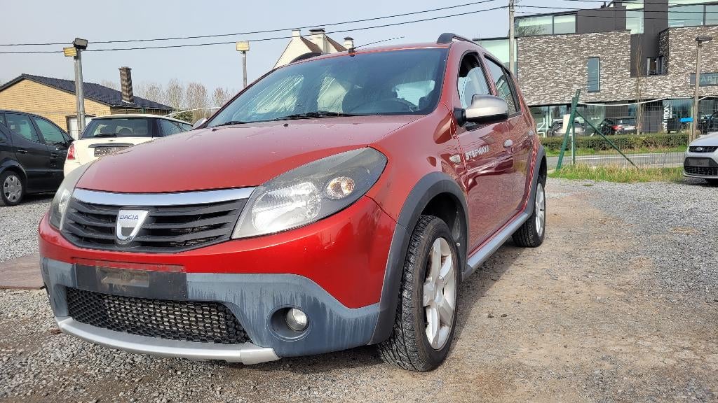 dacia sandero STEPWAY 1.5dci AIRCO 2010, Rouge, Achat, 50 kW, Entreprise