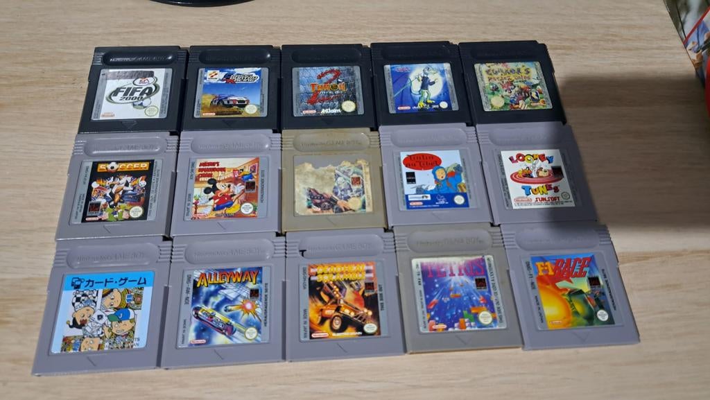 37 jeux nintendo gameboy originaux vend le lot uniquement !!, Enlèvement ou Envoi, Comme neuf